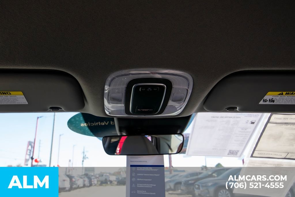 Certified 2025 Hyundai Elantra Sport image 15