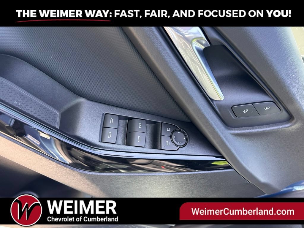 New 2027 Chevrolet Equinox LT w/ Convenience Package II AWD/4WD image 7