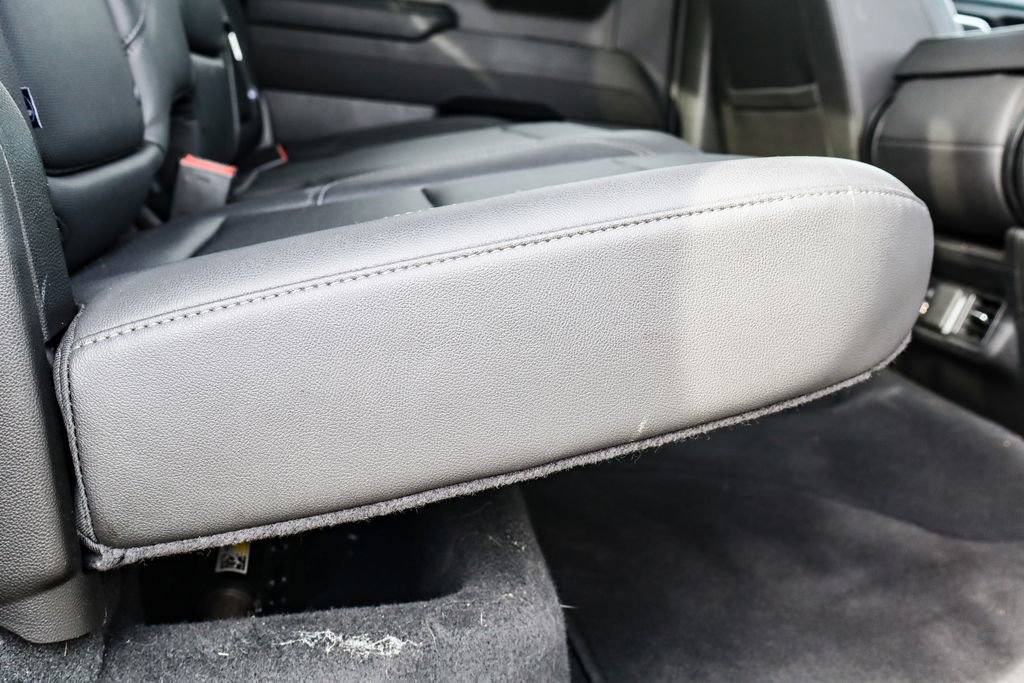 Certified 2025 GMC Sierra 1500 SLT image 16