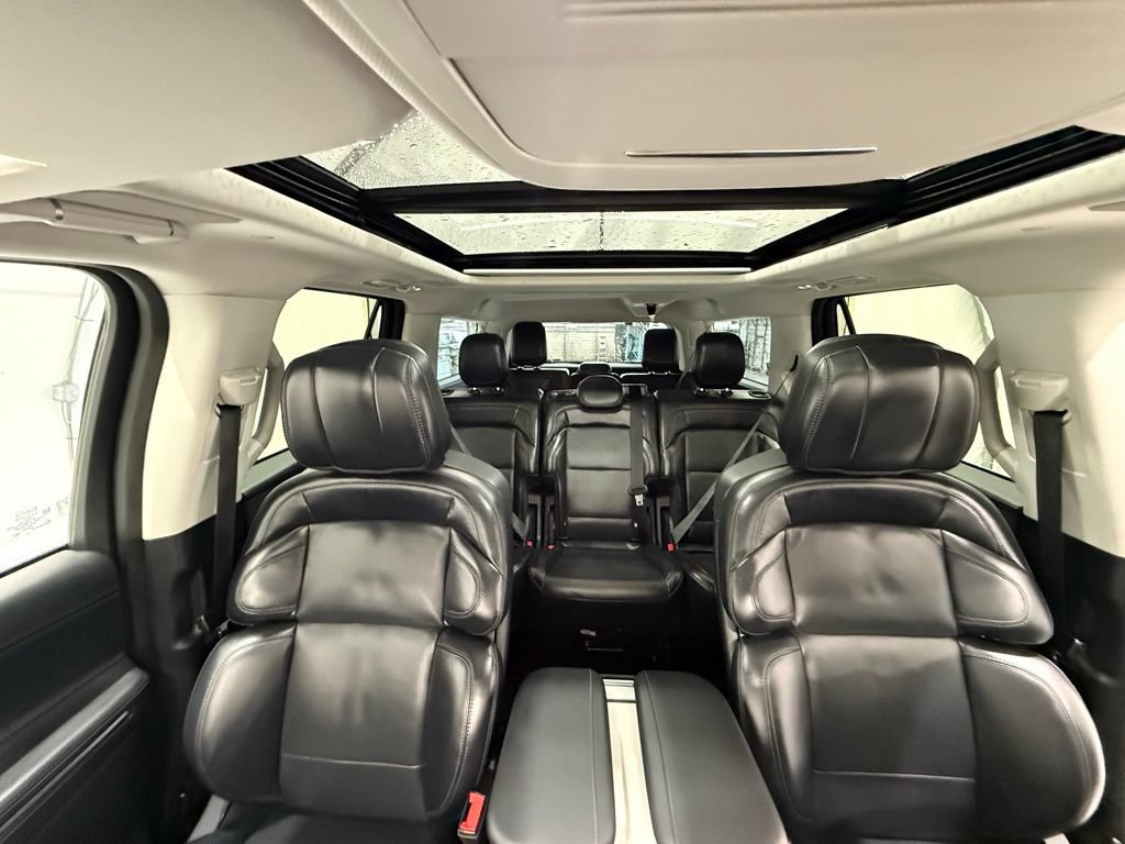 Used 2025 Lincoln Navigator L Reserve AWD/4WD image 38