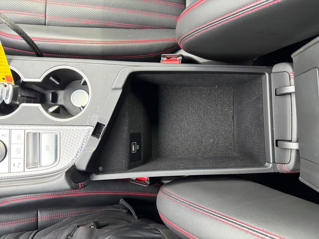 Used 2023 Genesis G70 2.0T w/ Sport Prestige Package image 29