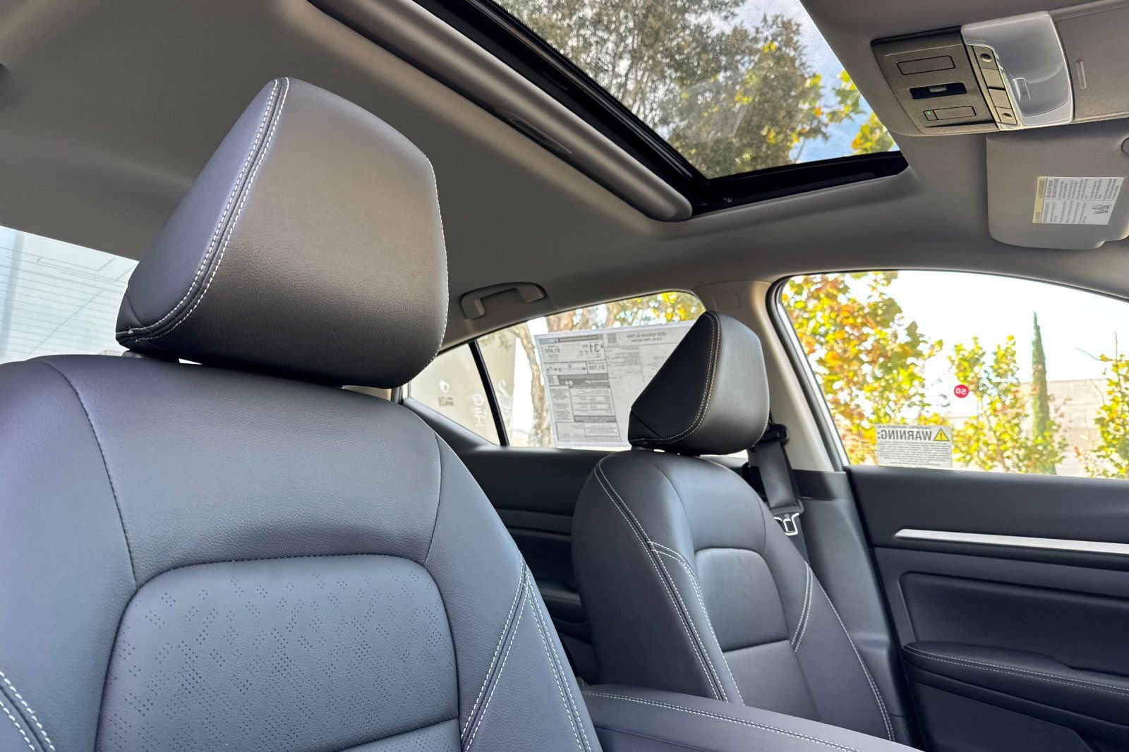 New 2025 Nissan Altima 2.5 SL image 13