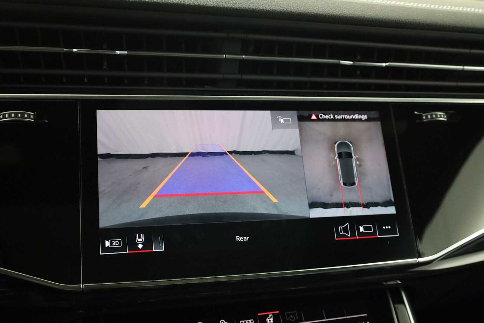 New 2026 Audi Q8 Premium Plus image 32