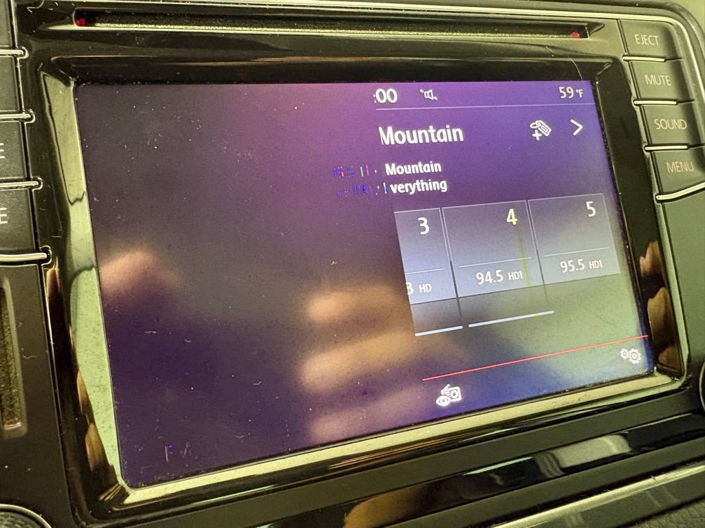 Used 2017 Volkswagen Tiguan Wolfsburg Edition image 26