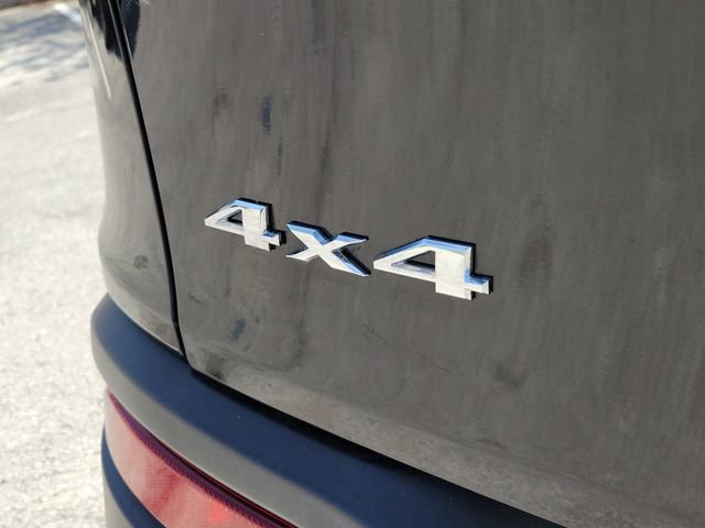 Used 2018 Jeep Cherokee Limited w/ Technology Group image 9