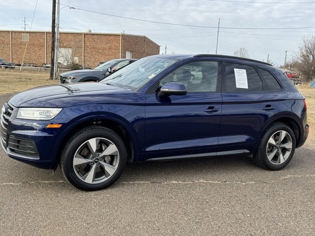 Used 2020 Audi Q5 2.0T Premium w/ Titanium Sport Package image 3