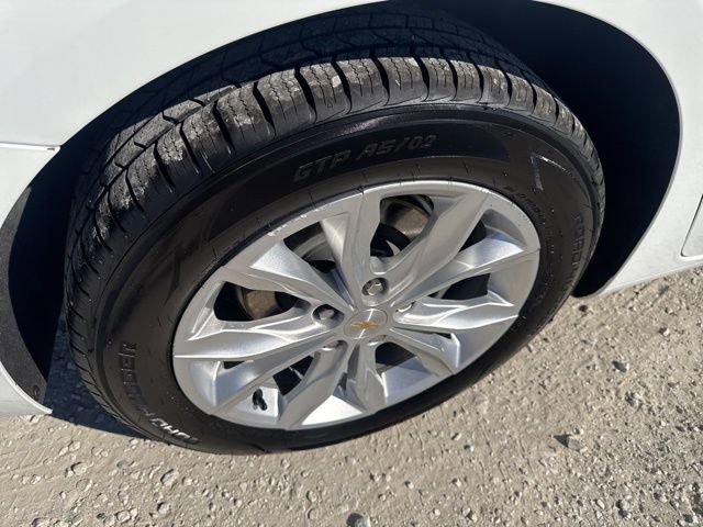 Used 2024 Chevrolet Malibu LT image 25