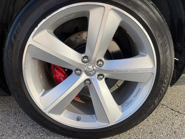 Used 2009 Dodge Challenger SRT8 RWD image 9