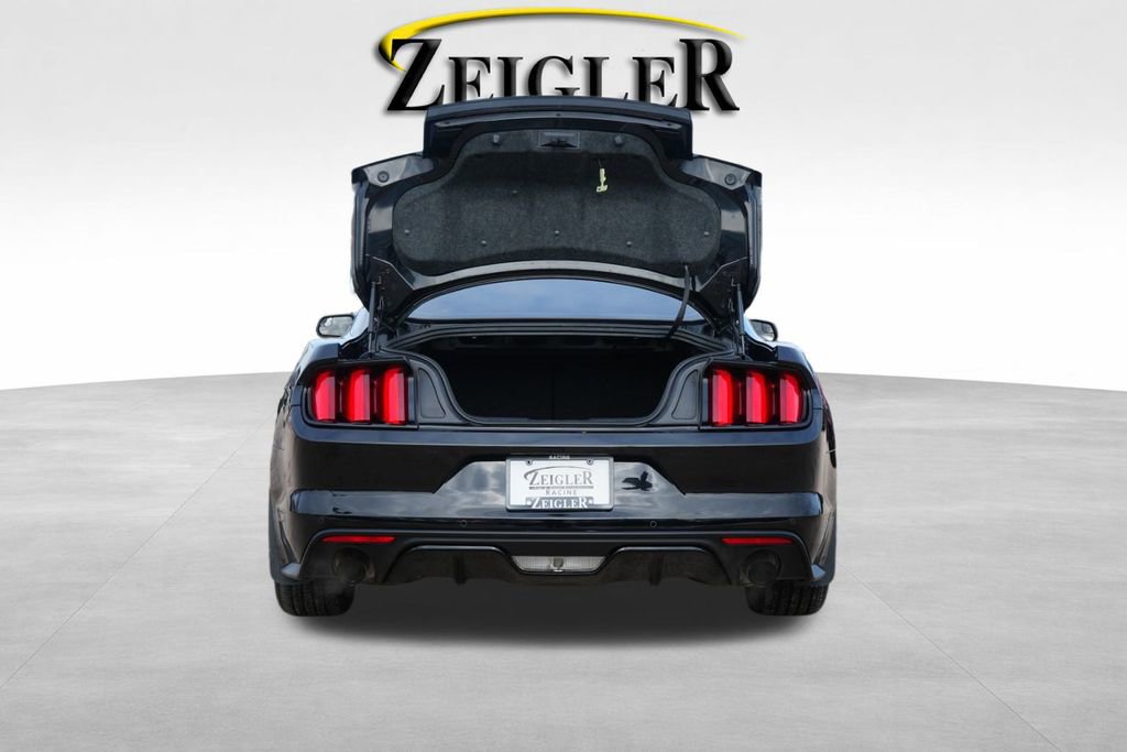 Used 2015 Ford Mustang Premium image 10