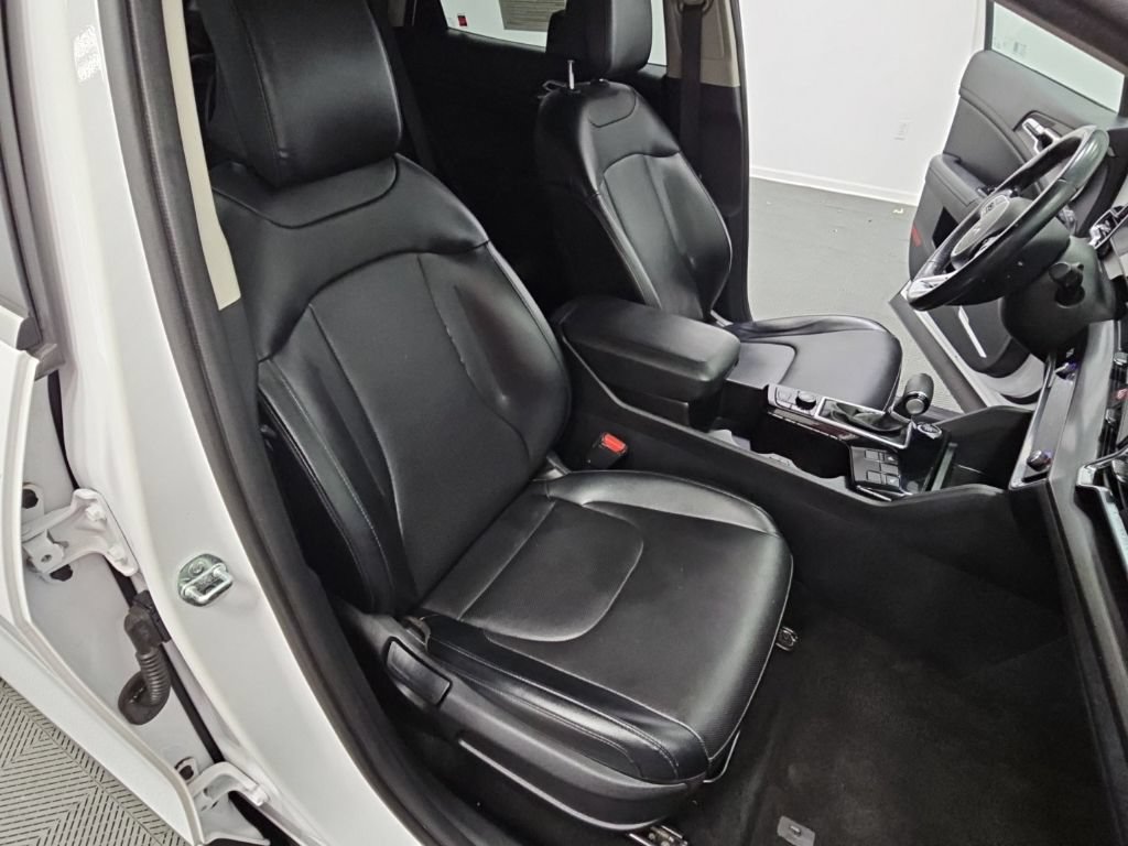Used 2023 Kia Sportage EX FWD image 40