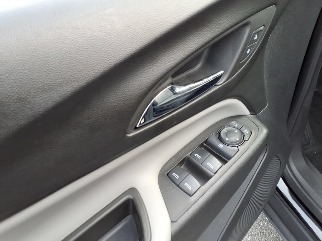 Certified 2024 Chevrolet Equinox LS w/ LS Convenience Package FWD image 13
