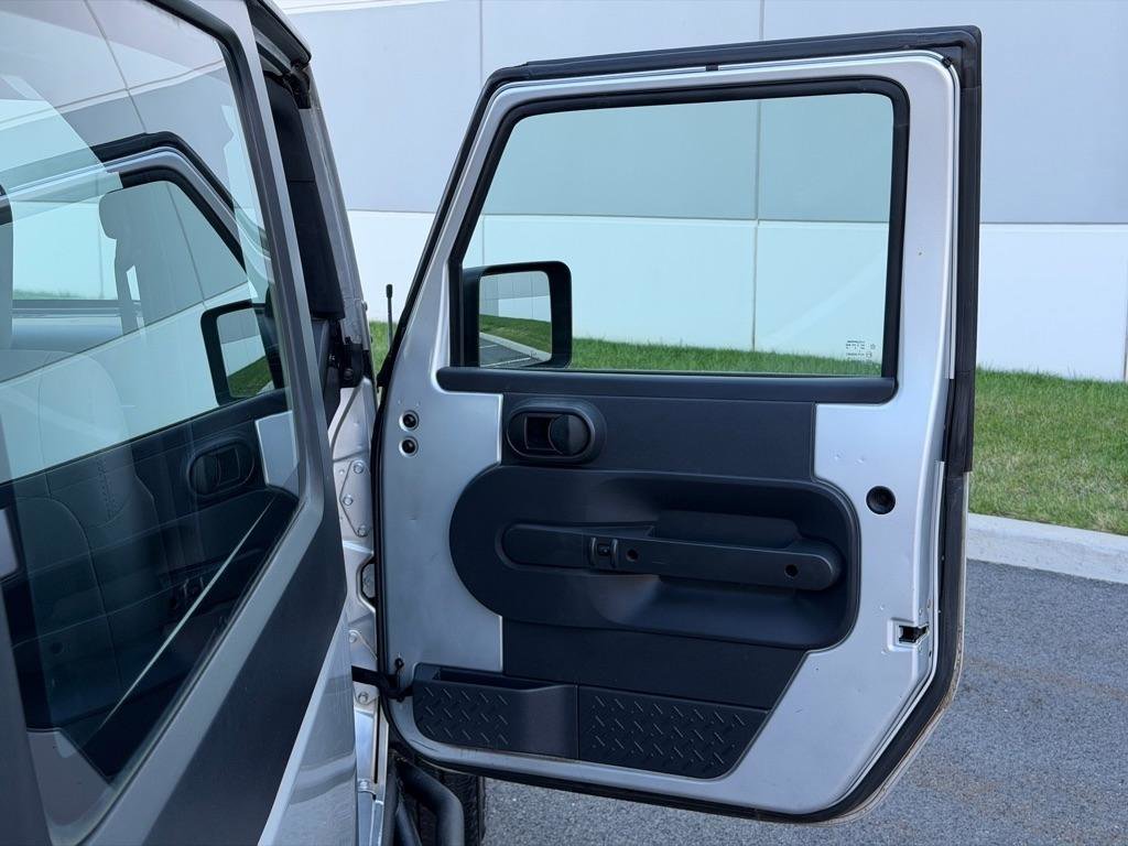 Used 2009 Jeep Wrangler X image 13
