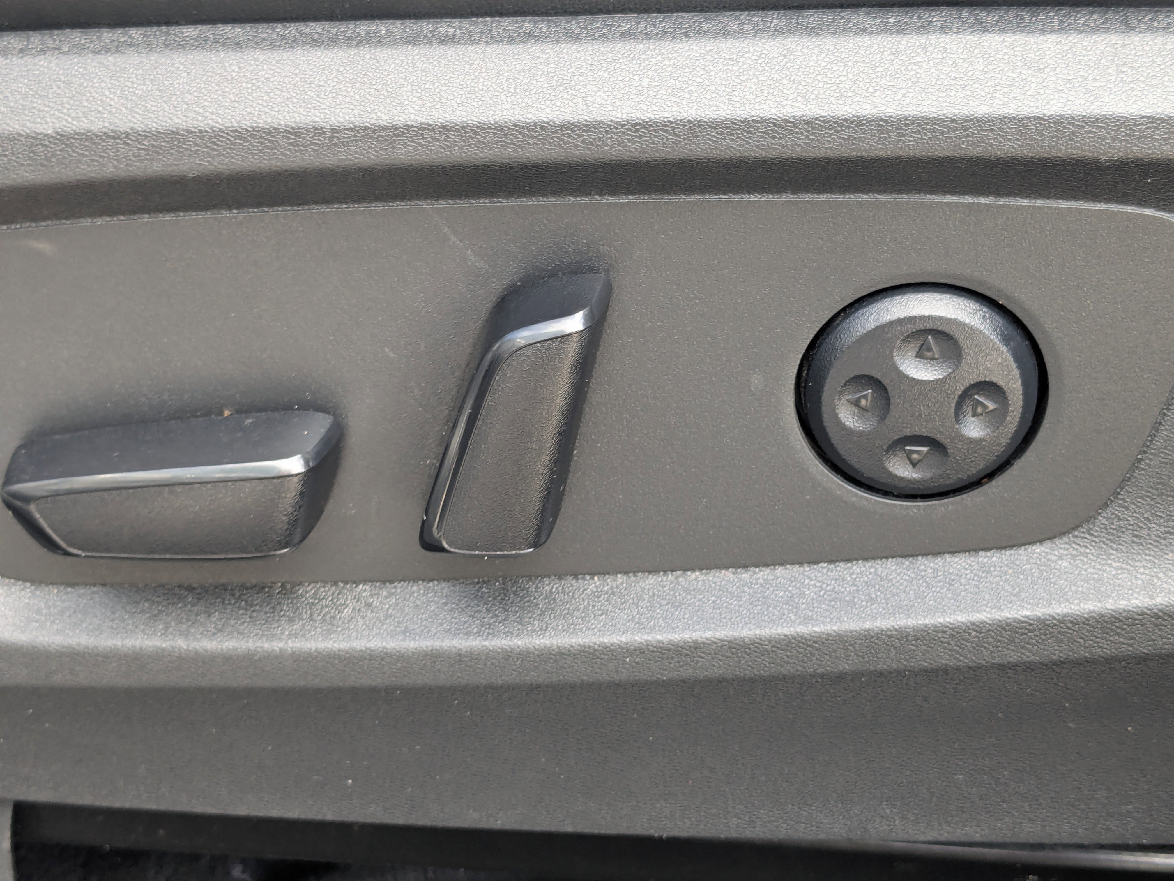 Used 2023 INFINITI QX60 Luxe w/ Cargo Package image 25