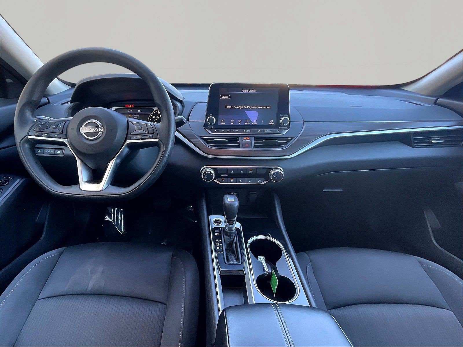 Used 2024 Nissan Altima 2.5 SV FWD image 7