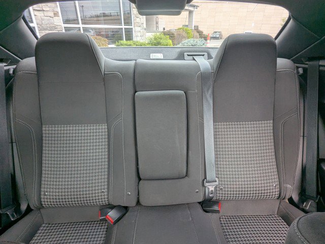 Used 2018 Dodge Challenger SXT image 17