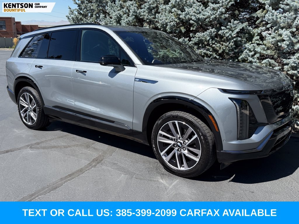Used 2026 Cadillac Vistiq Sport w/ LPO, Floor Liner Package AWD/4WD image 11