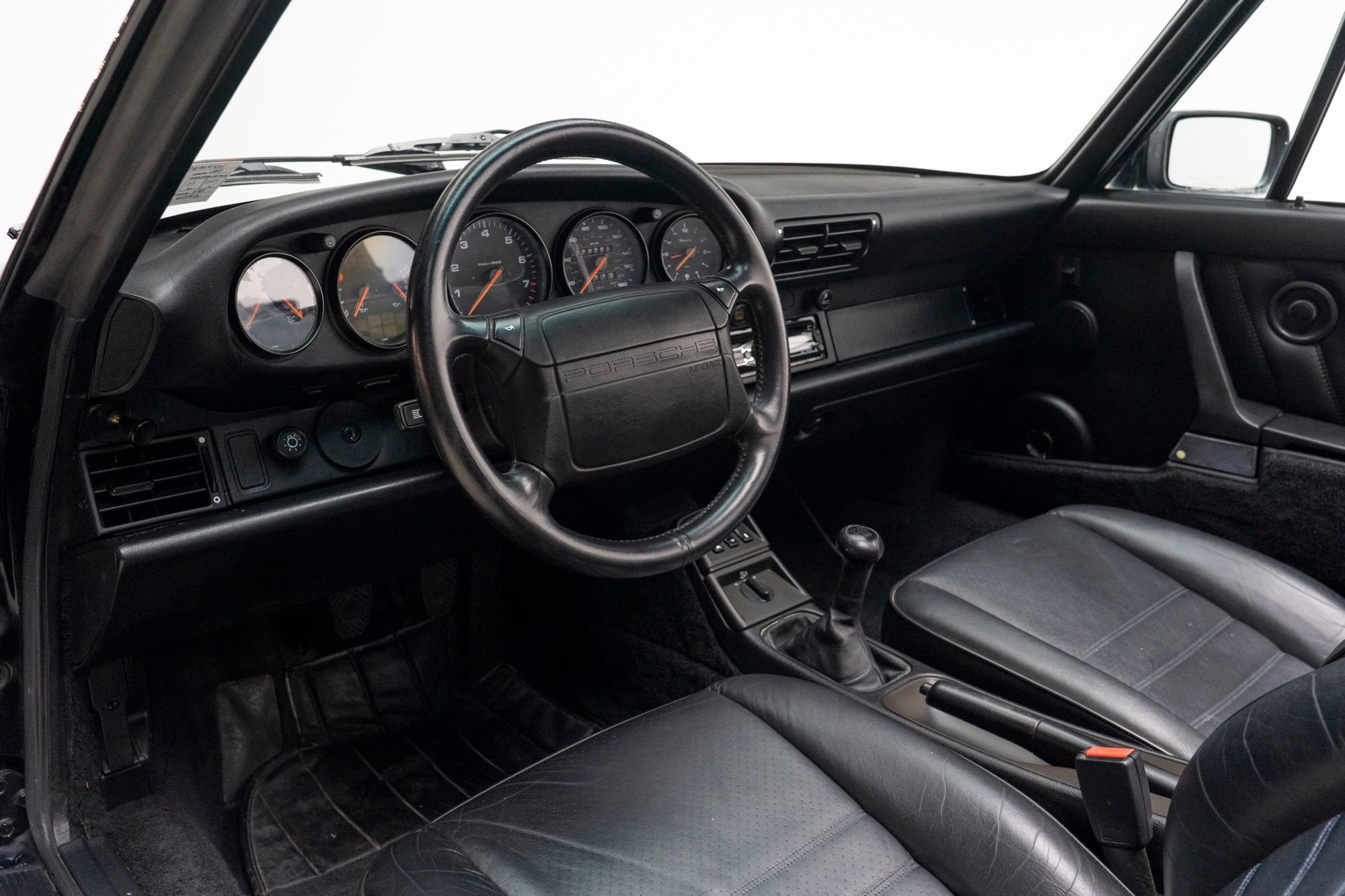 Used 1991 Porsche 911 Carrera RWD image 11