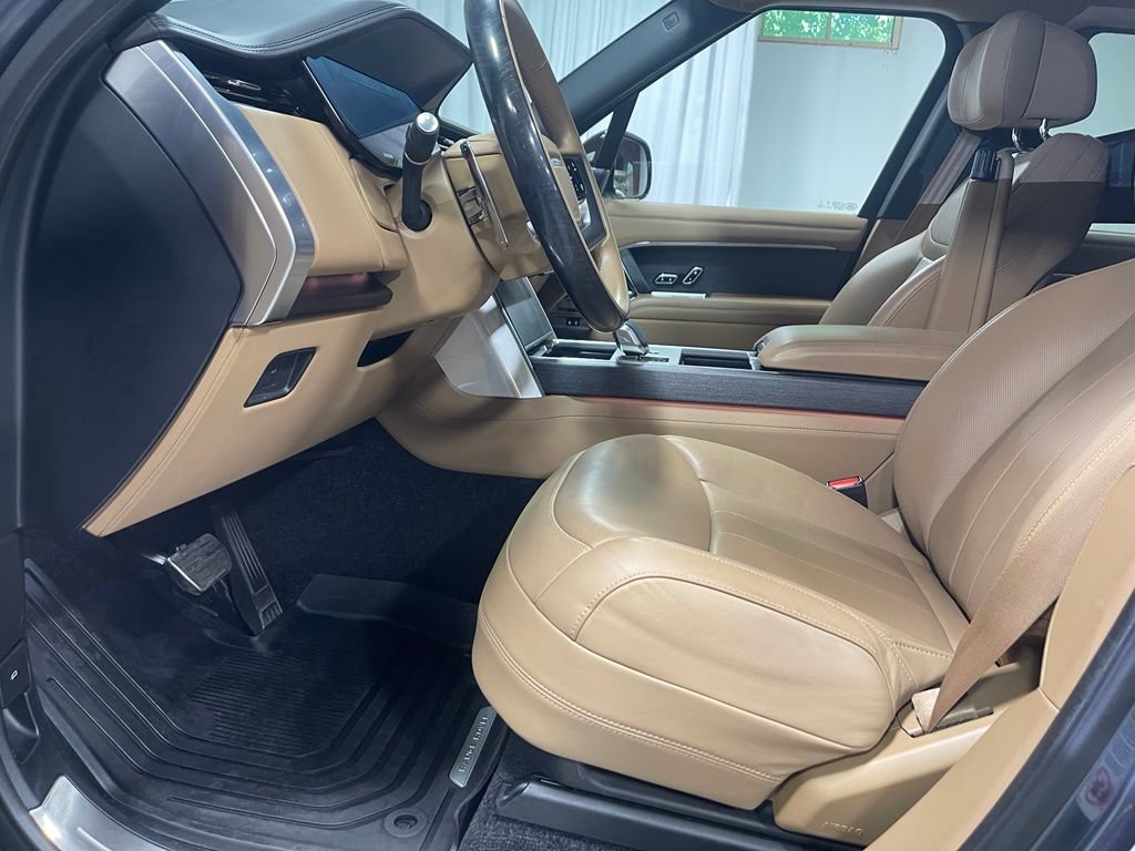 Used 2025 Land Rover Range Rover Long Wheelbase Autobiography AWD/4WD image 20