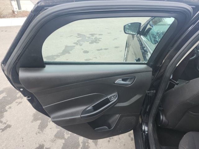 Used 2016 Ford Focus SE image 13