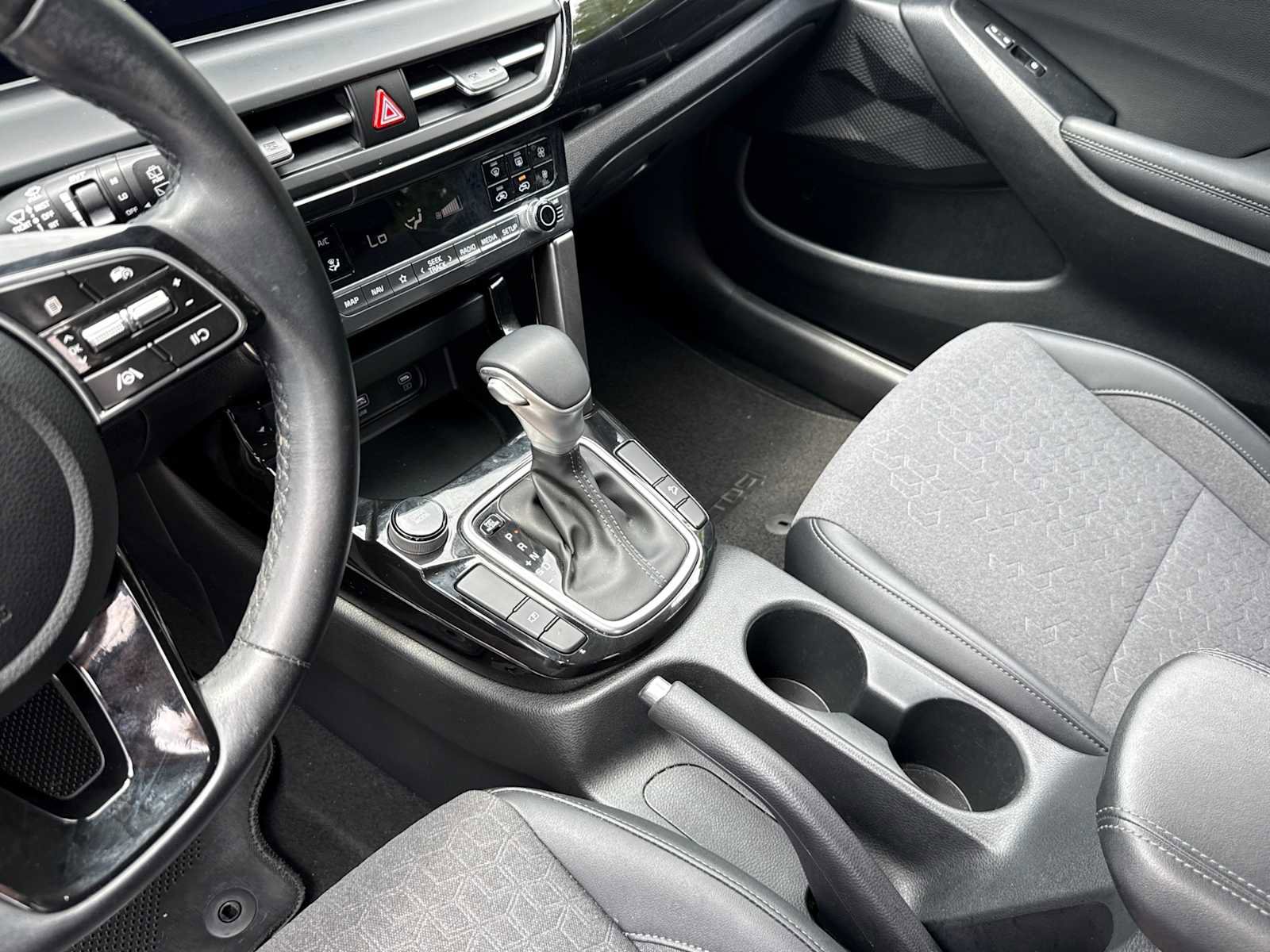 Used 2024 Kia Seltos S image 11