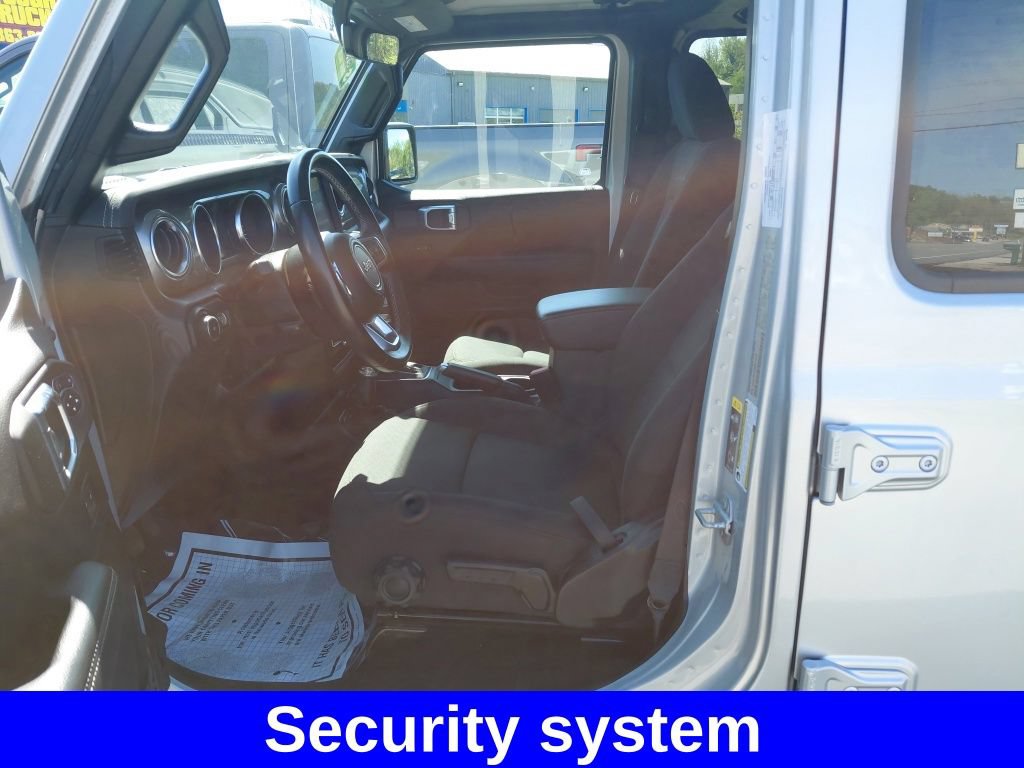 Used 2022 Jeep Wrangler Unlimited Sahara AWD/4WD image 21