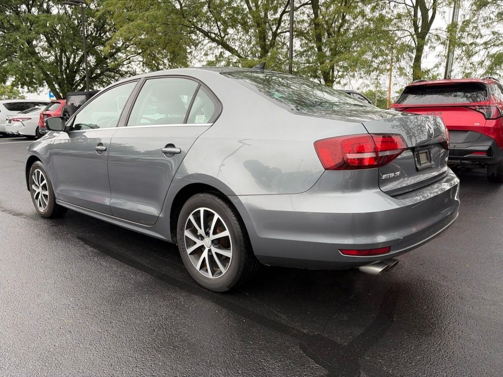 Used 2017 Volkswagen Jetta SE FWD image 8
