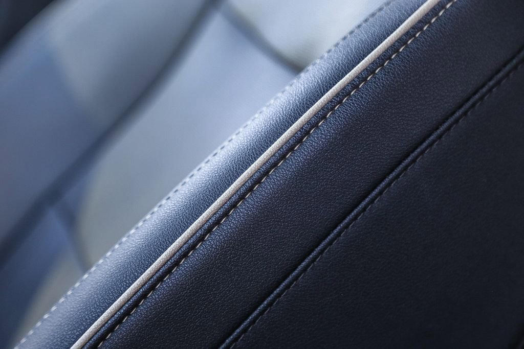 Used 2023 Chevrolet Suburban Premier image 26