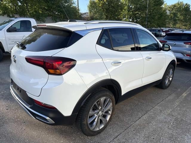 Used 2020 Buick Encore GX Essence w/ Experience Buick Package FWD image 4