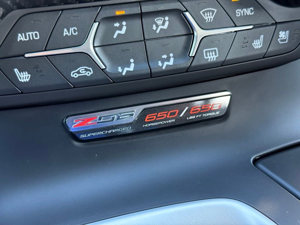 Used 2018 Chevrolet Corvette Z06 RWD image 8