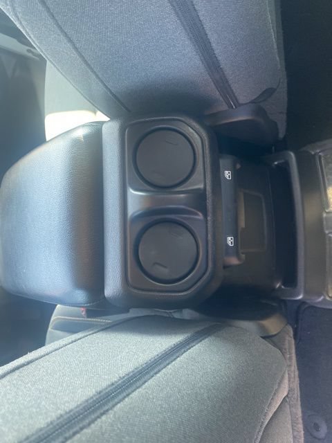 Used 2024 Jeep Wrangler Unlimited AWD/4WD image 13