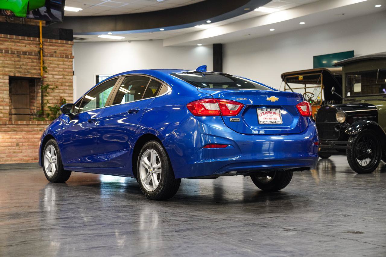 Used 2017 Chevrolet Cruze LT FWD image 15