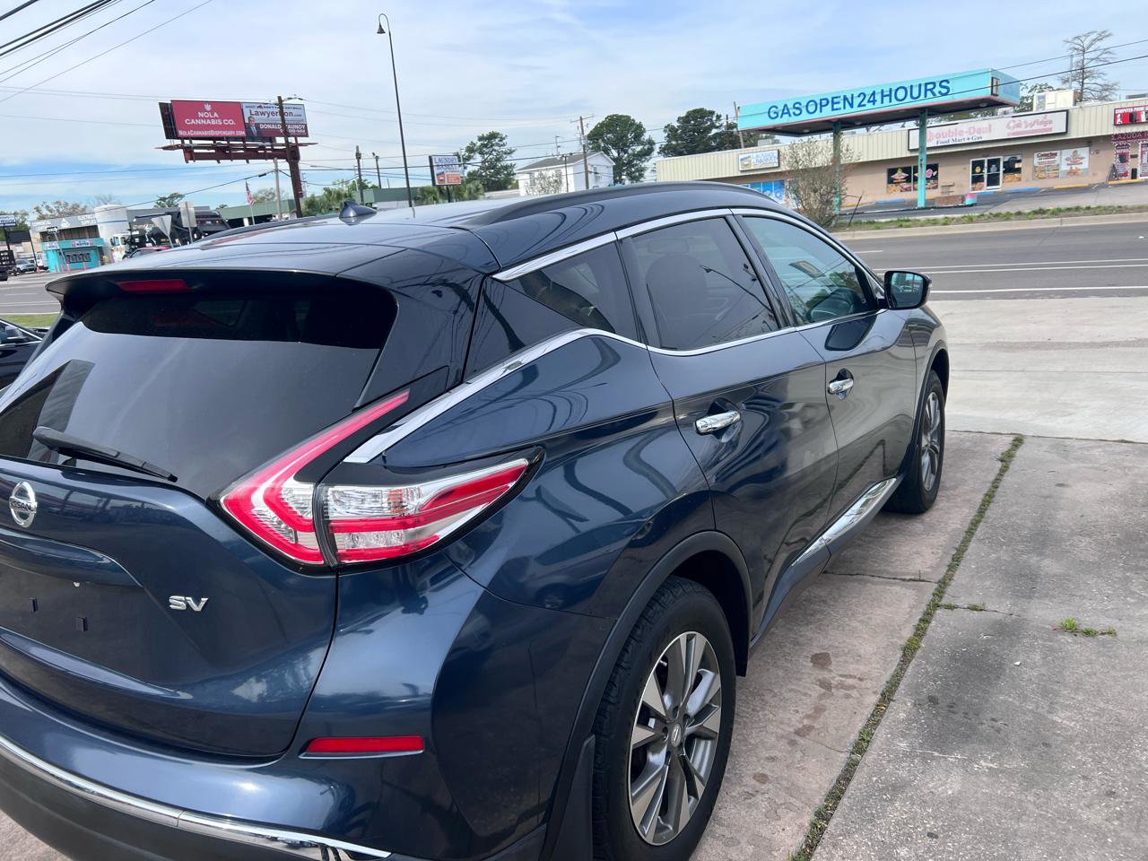 Used 2015 Nissan Murano SV FWD image 4