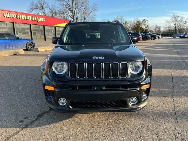 Used 2020 Jeep Renegade Latitude w/ Cold Weather Group image 9