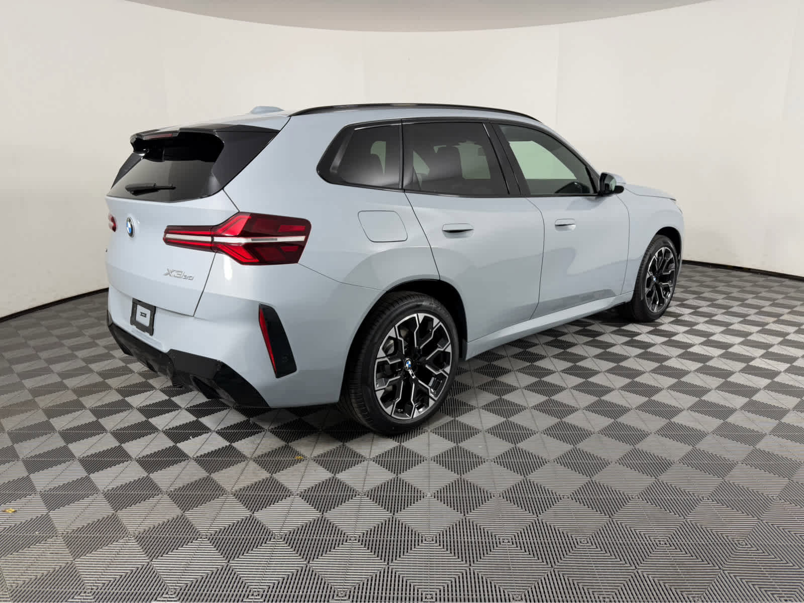 New 2026 BMW X3 xDrive30 w/ M Sport Package image 3