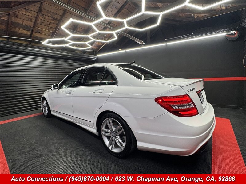 Used 2014 Mercedes-Benz C 250 Sedan image 4