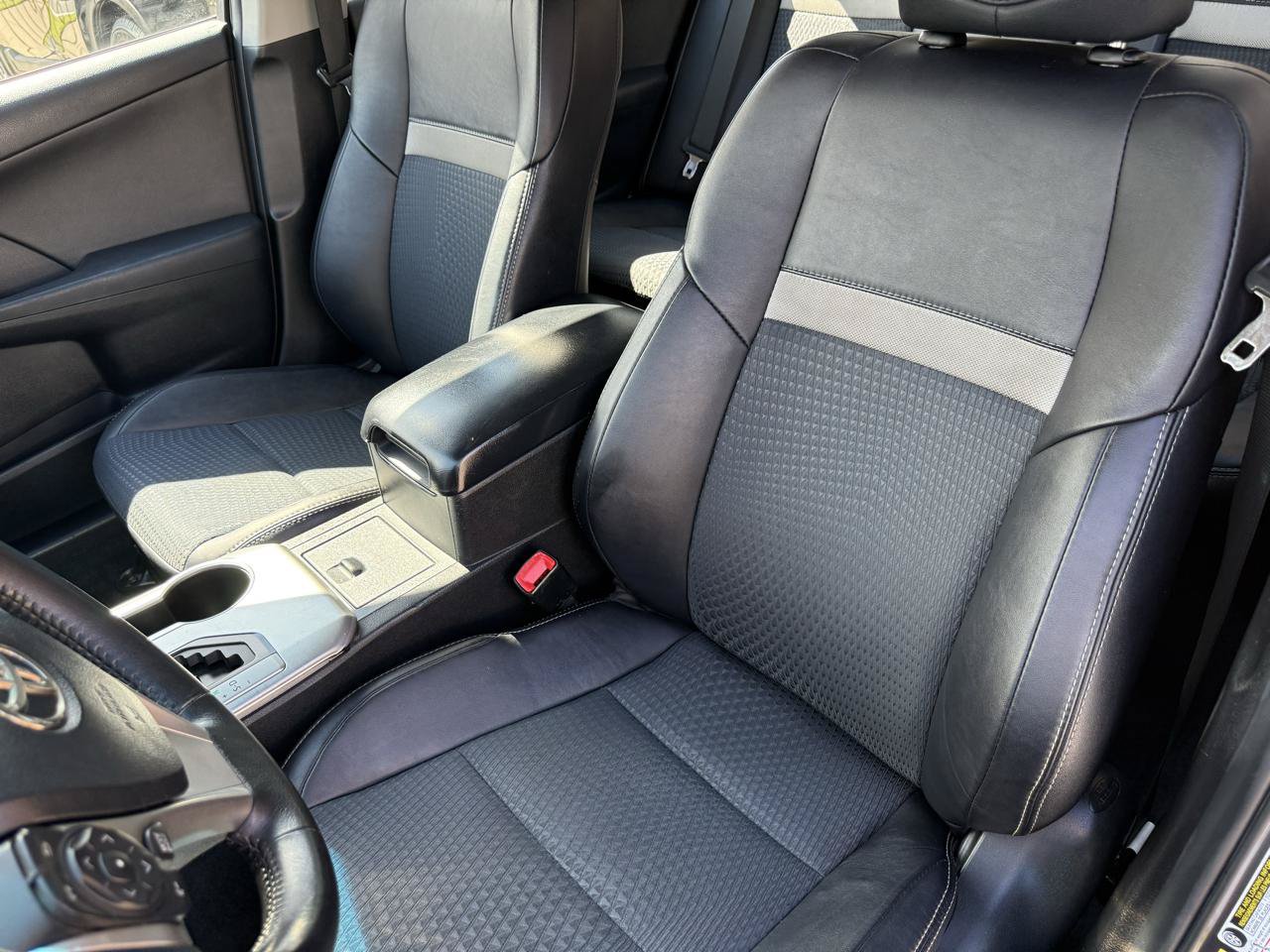 Used 2013 Toyota Camry SE FWD image 6