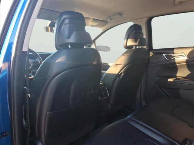 Used 2023 Kia Sportage EX image 8
