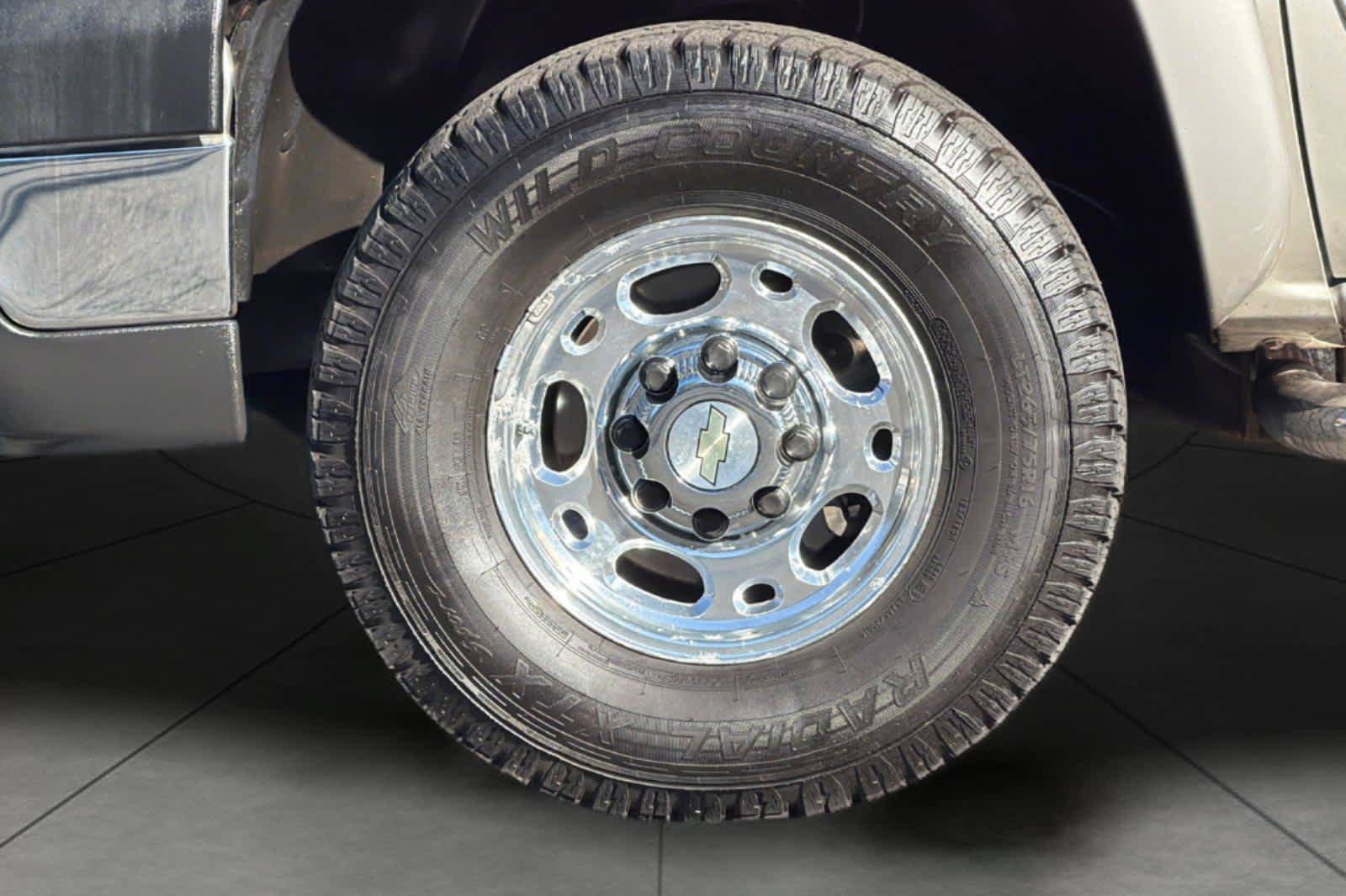 Used 2007 Chevrolet Silverado 2500 LT w/ Skid Plate Package AWD/4WD image 11
