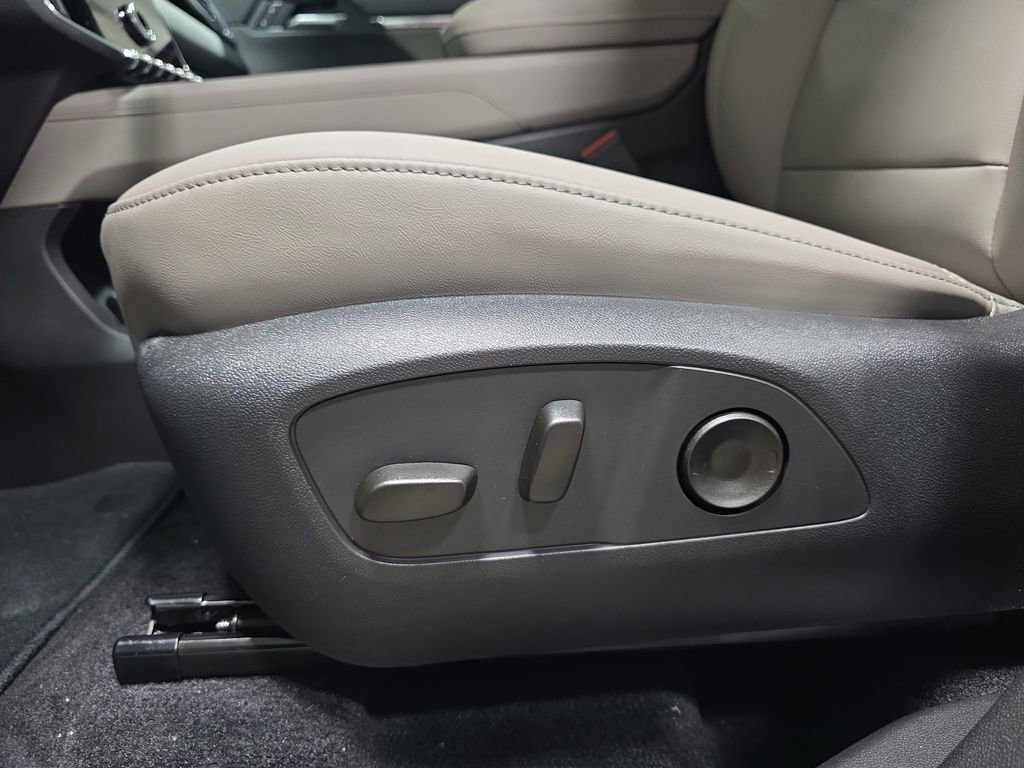 New 2026 GMC Acadia Elevation w/ Super Cruise Package image 32