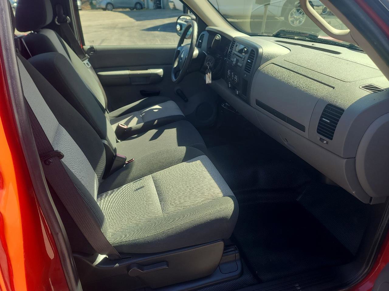 Used 2008 Chevrolet Silverado 1500 W/T RWD image 11