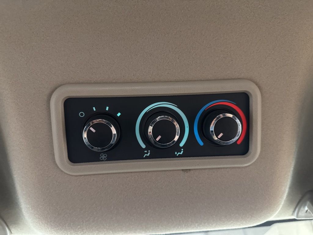 Used 2022 Chevrolet Express 3500 LS image 22