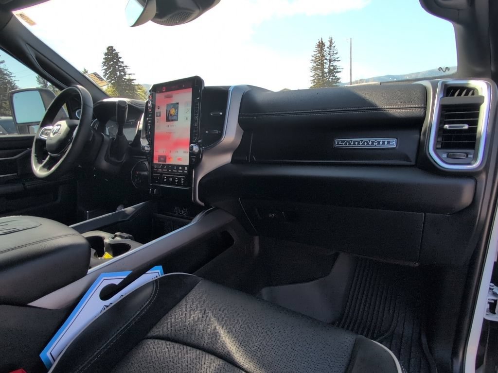 Certified 2025 RAM 3500 Laramie AWD/4WD image 34