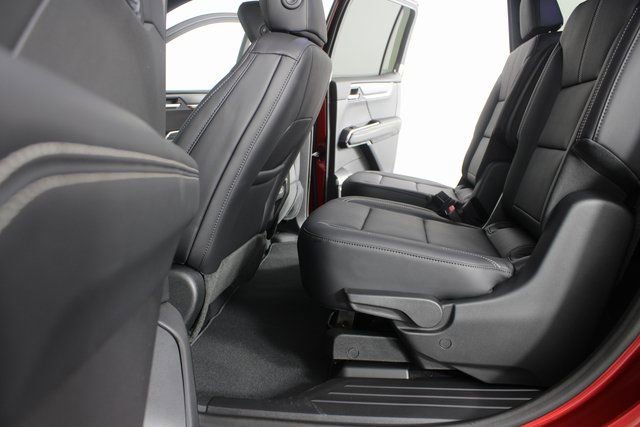 New 2026 GMC Acadia Elevation image 19