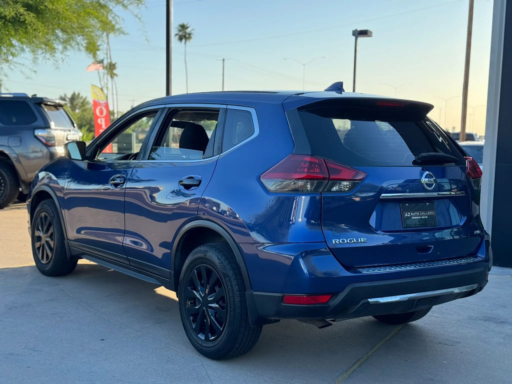 Used 2018 Nissan Rogue S image 8