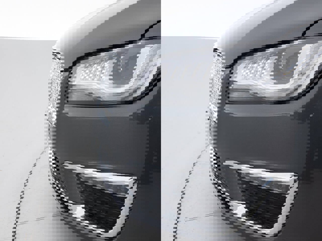 Used 2017 Lincoln MKZ Premiere image 15