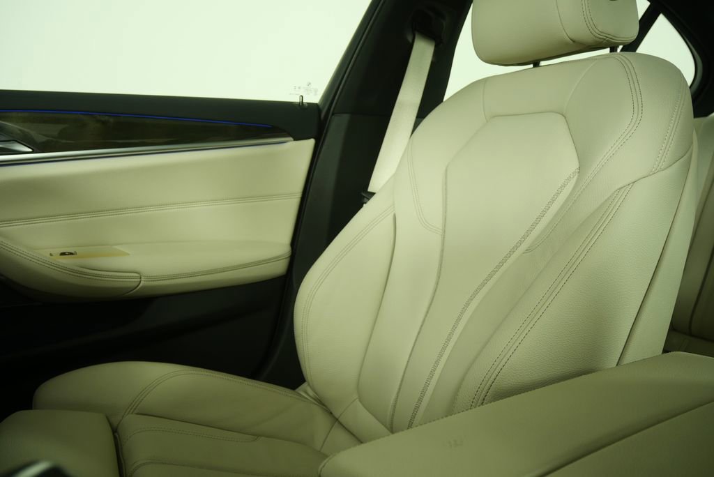 Certified 2023 BMW 530i w/ Premium Package image 26
