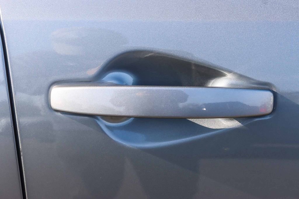 Used 2023 Kia Soul LX w/ LX Technology Package image 12