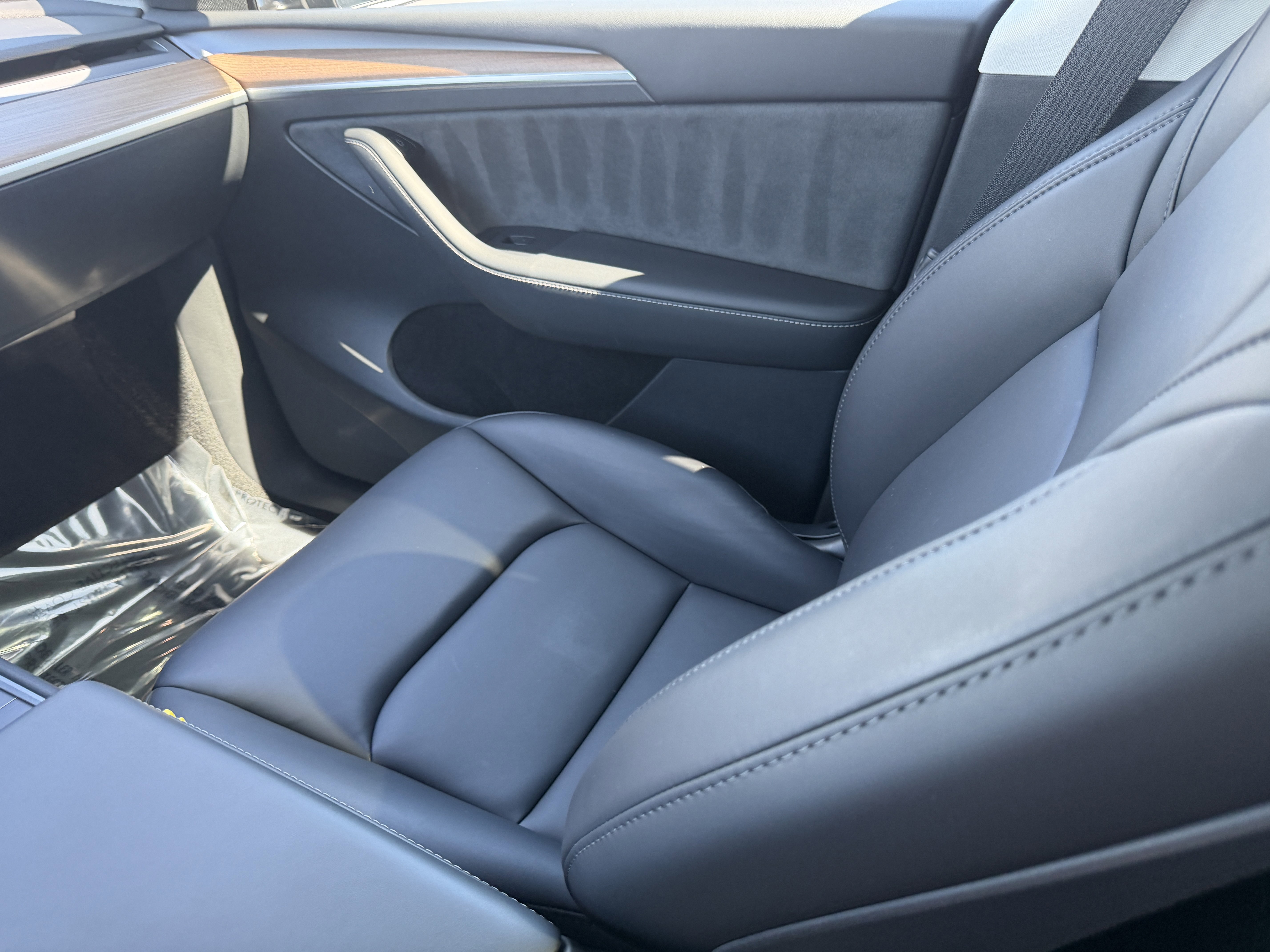 Used 2023 Tesla Model Y Long Range image 16