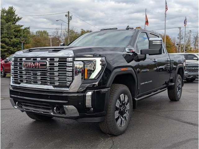 New 2026 GMC Sierra 3500 Denali w/ Denali Reserve Package image 3