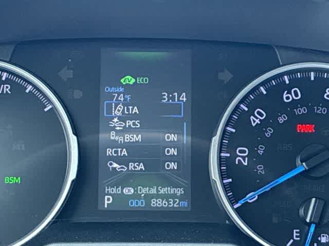 Used 2022 Toyota RAV4 XLE w/ XLE Grade Weather Package AWD/4WD image 34
